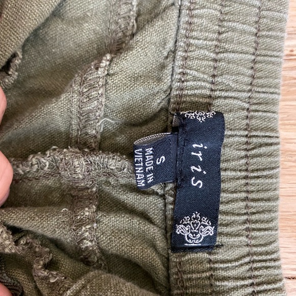 Iris shorts - Picture 2 of 3